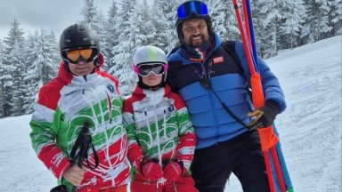 Скиорката Радена Ангелова със синдром на Даун се готви в Банско с елитни треньори