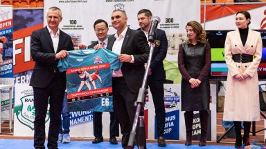 Министър Димитър Илиев откри таекуондо турнир с над 1100 участници