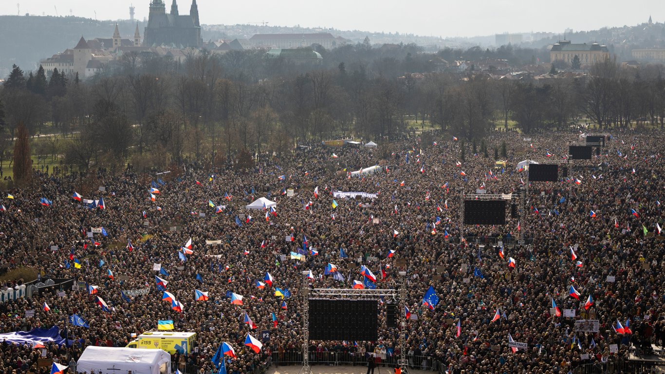 250 000 души: В Чехия се състояха най-големите протести срещу правителството от 2019 г. насам