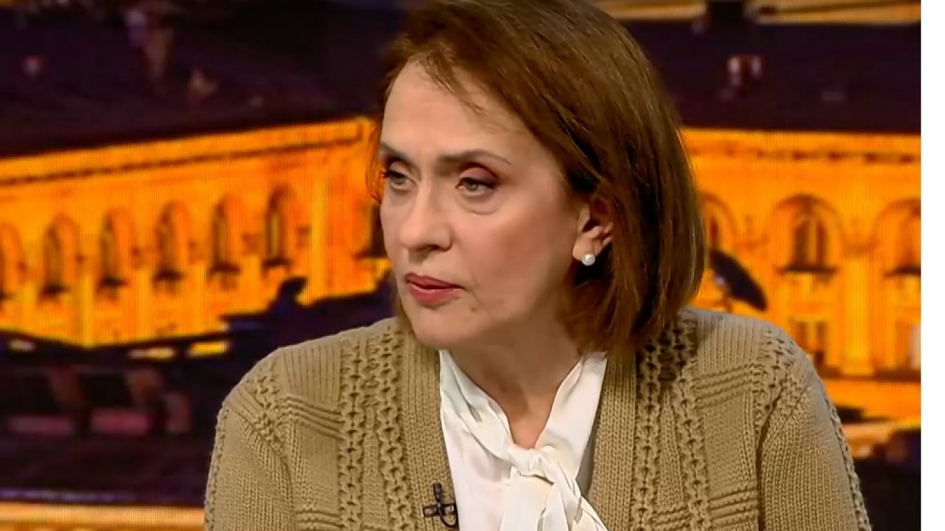 Надежда Нейнски коментира президентска кандидатура и отношенията с Украйна