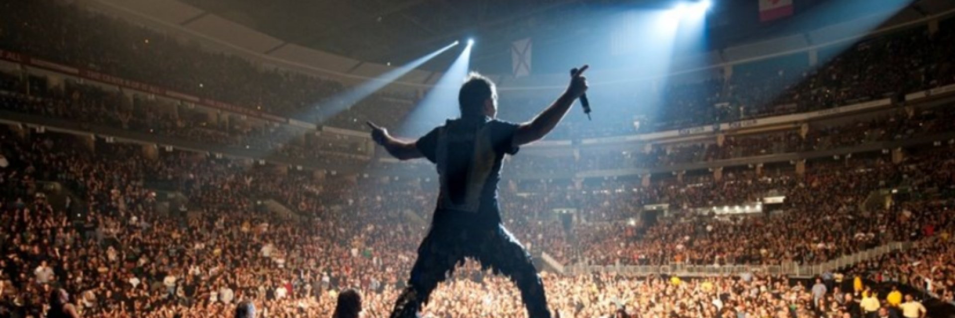 Историята на легендарните Iron Maiden оживява с "Iron Maiden: Burning Ambition" от 8 май само в кината