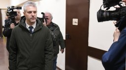 Съдът във Варна спря делото срещу кмета Благомир Коцев (снимки)
