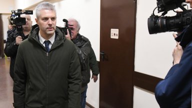 Съдът във Варна спря делото срещу кмета Благомир Коцев