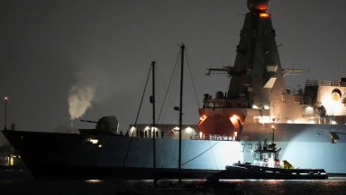 Британският разрушител HMS Dragon акостира в Кипър