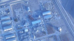 Няма спиране на огъня: САЩ и Израел удариха газова инфраструктура на Иран