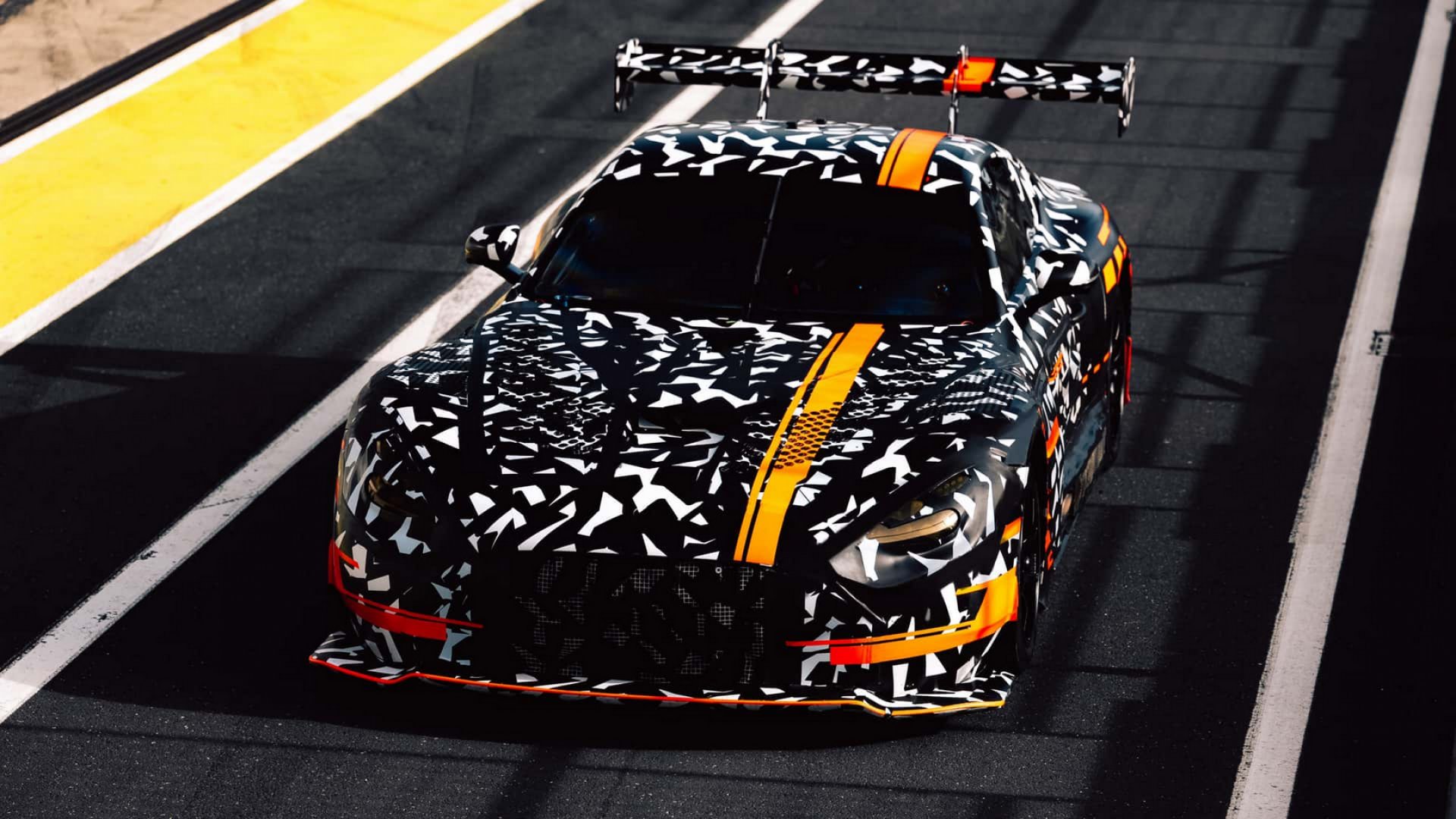 Mercedes-AMG показва наследника на GT Black Series с над 700 к.с.