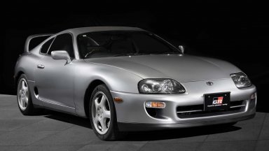 Toyota връща оригиналното табло за легендарната Toyota Supra A80