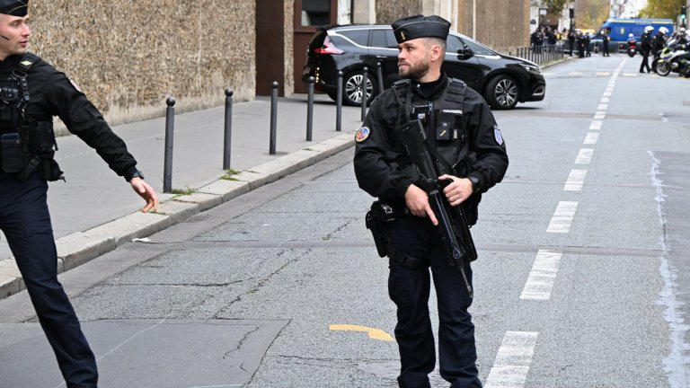 Претърсиха банка "Ротшилд" в Париж при разследване по досиетата "Епстийн"