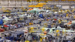 Сглобяват първия F-35 за Луфтвафе (видео и снимки)