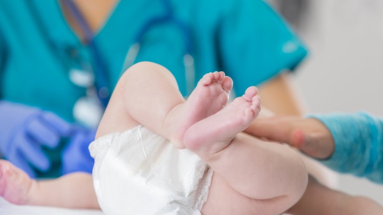 Спасиха бебе с левкемия след трансплантация в ИСУЛ