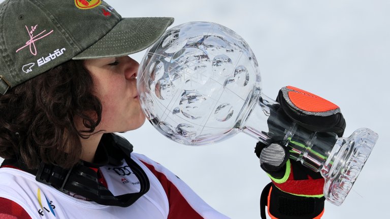 Шифрин потрепери, но все пак завоюва световната корона в ските