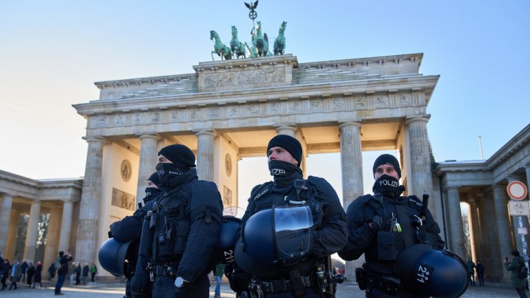 Германия осъди четирима от "Хамас" за оръжейни скривалища, едно от които е било в България