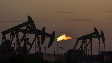 „Най-лошото, което съм виждал“: Нефтената индустрия вече се бори с последиците от войната с Иран