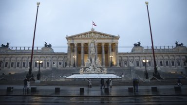 Австрия въвежда таван на цените на горивата