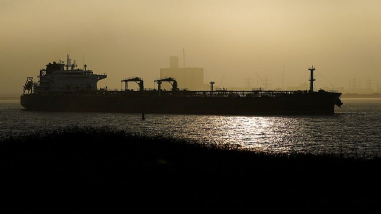 "Седмици, ако не и месеци": Трафикът през Ормузкия проток няма да се нормализира скоро