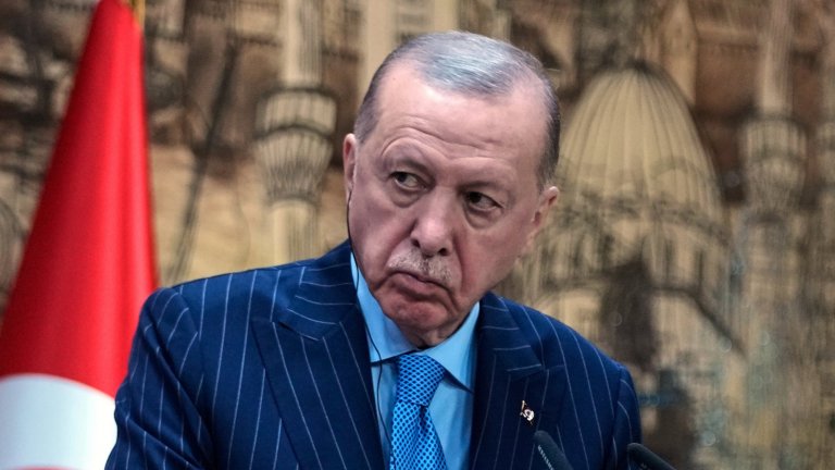 "Война, за която плащат 8 млрд. души". Какви са предизвикателствата за Турция 