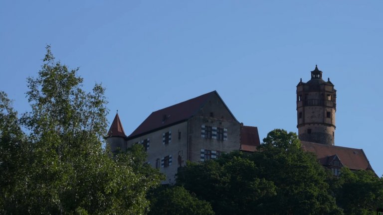 Пожар нанесе щети на замък от 12-и век в централната част на Германия
