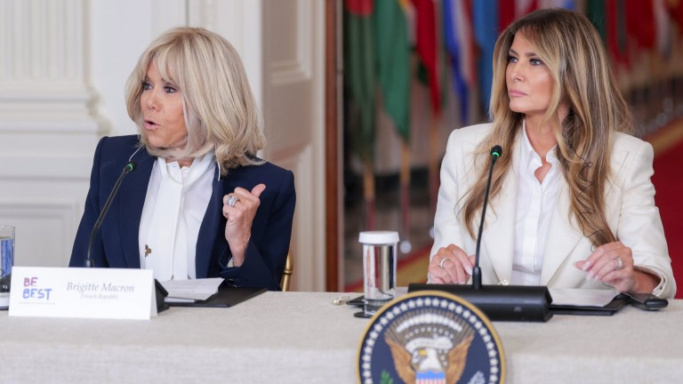 Първи дами със стил. Дизайнерски чанти за над 100 000 евро "блеснаха" на срещата в Белия дом