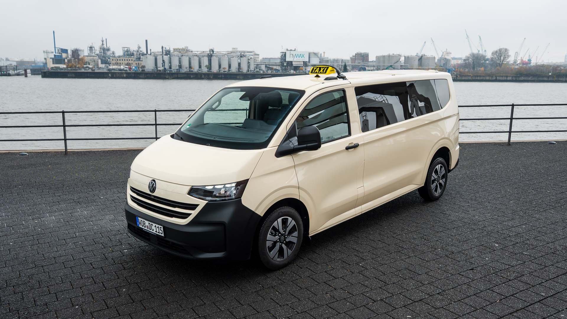 Volkswagen Transporter Kombi 