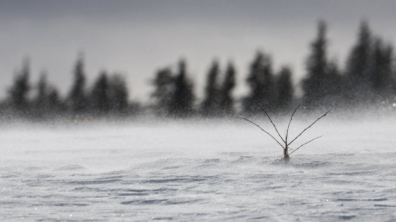 Опасно време в планините днес, спасиха трима туристи под Вихрен