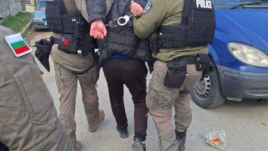 Спецакция в ТЕЦ "Бобов дол" за купуване на гласове, 4-ма са задържани 