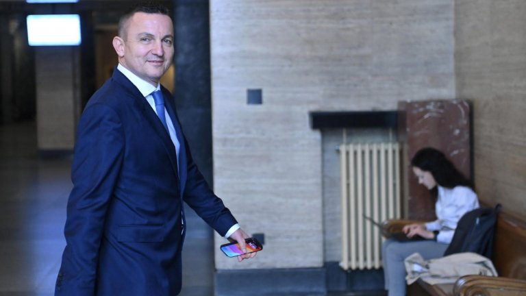 Софийският градски съд даде ход на делото срещу бившия кмет на Варна Иван Портних