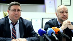 Двама са обвиняеми за откритите 250 кг дрога в гараж в София, предназначени за трафик