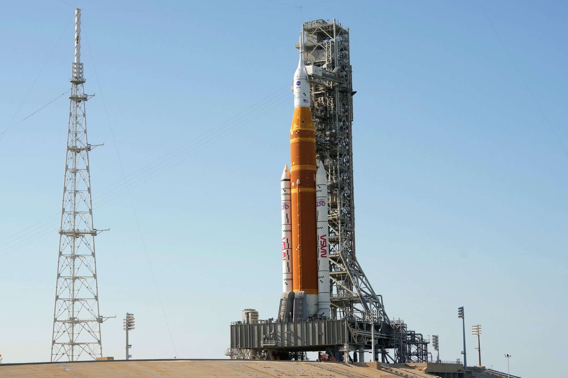Ракетата SLS