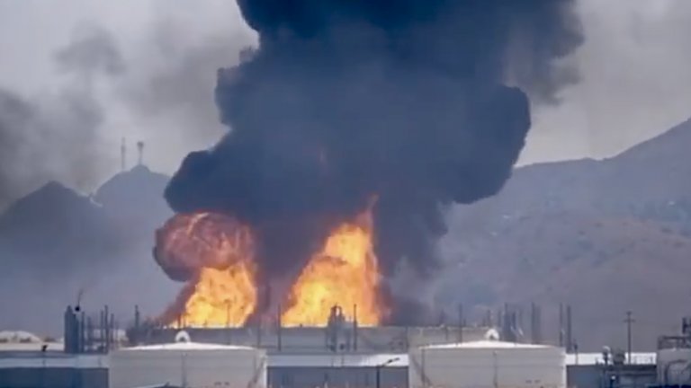 Ирански дронове удариха международното летище на Кувейт (видео)