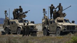 САЩ се подготвят за седмици на наземни операции в Иран