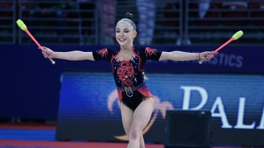 Стилияна Николова води след първия поток на Световната купа в София