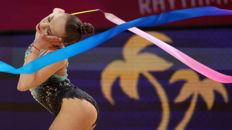 Сребро за Стилияна Николова на Световната купа в София, Брезалиева остана шеста