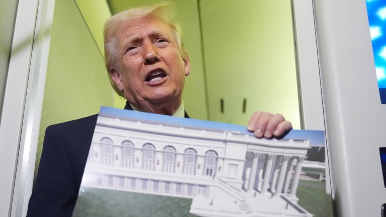 Тръмп: Армията строи грамаден военен комплекс под новата бална зала в Белия дом