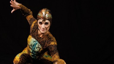 Българската акробатка Нанси Дамянова идва с представлевлението "OVO"