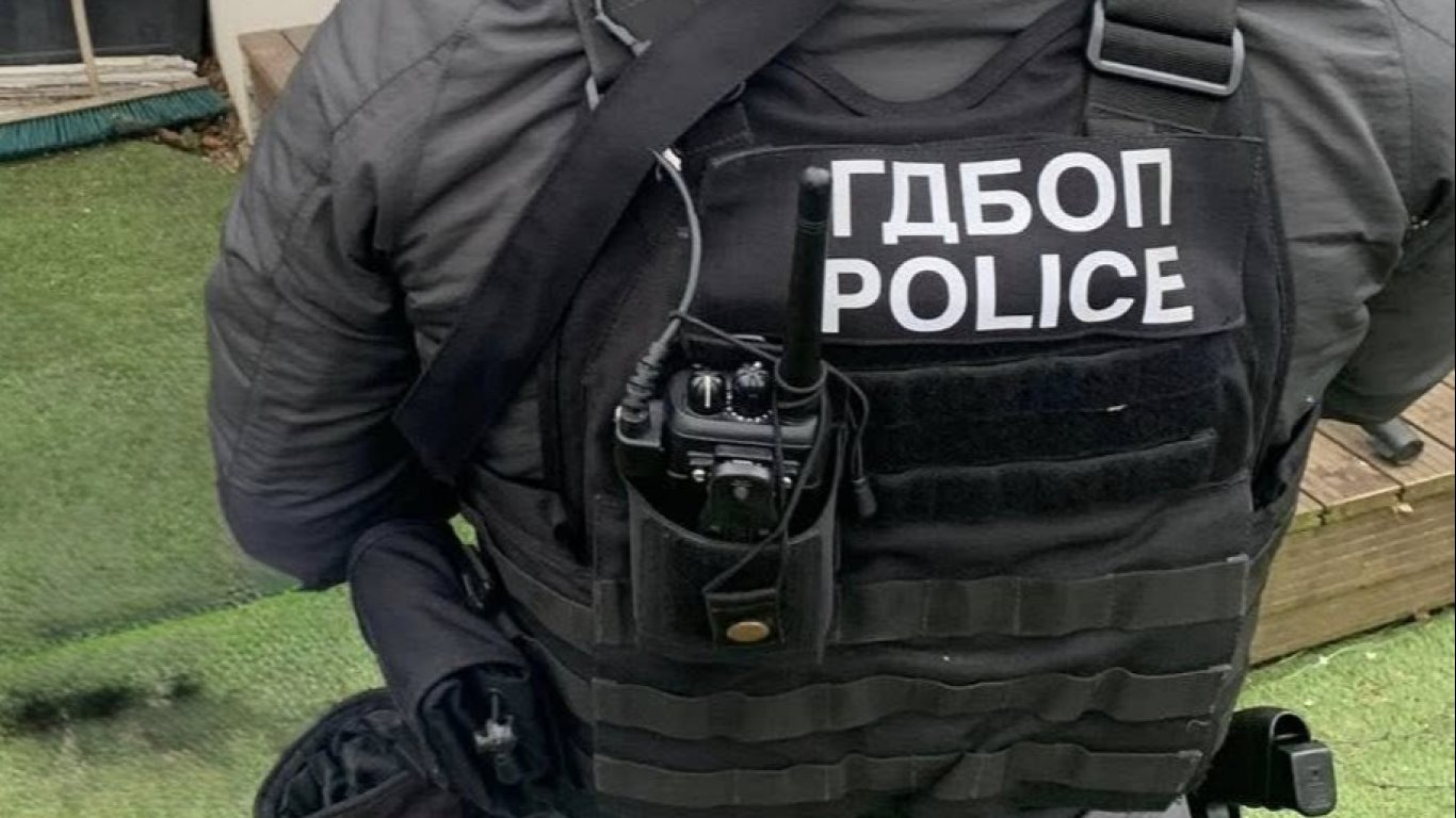 Дванадесет души задържани при операции срещу детска порнография в България от началото на годината