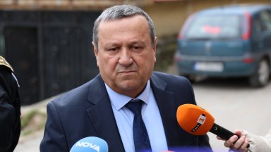 Хасан Адемов: Сериозен анализ да предшества съкращения в държавната администрация