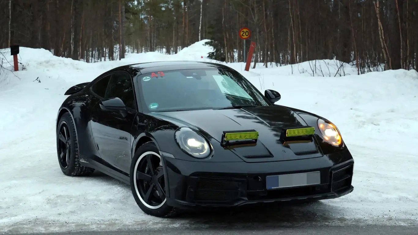 Porsche 911 Dakar се завръща с тестове и хибридни слухове