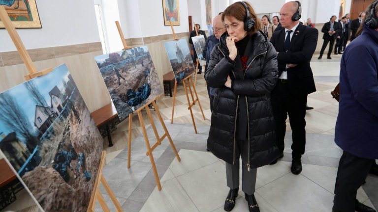 Нейнски от Буча: Виждаме какво оставя Путин след себе си - убийства, руини и зверства (снимки)