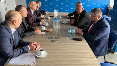 ГЕРБ се ангажира да продължи санирането с нова програма за 1,3 милиарда евро