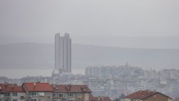 Времето в следващите дни: облачно, с нови значителни валежи