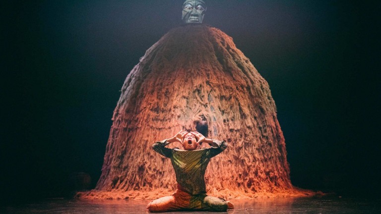 Сечта на горите е сеч на културите в танца-апел на хореографа Зора Снейк 