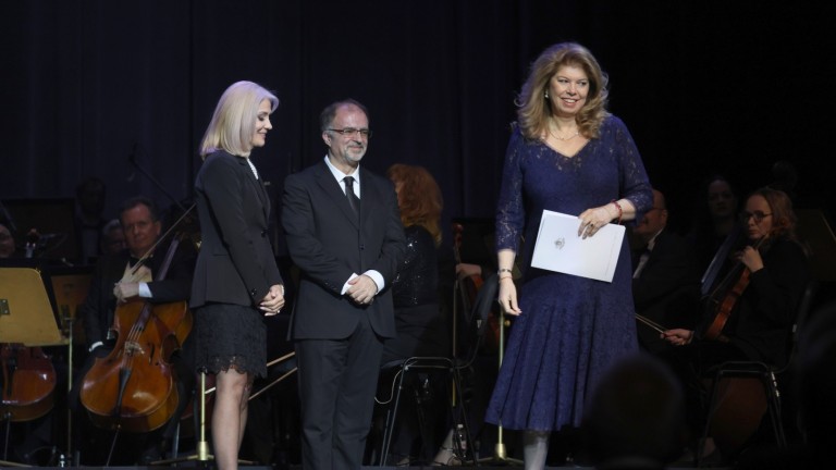 Лили Иванова: Нека да присъстваме на още много рождени дни на НДК