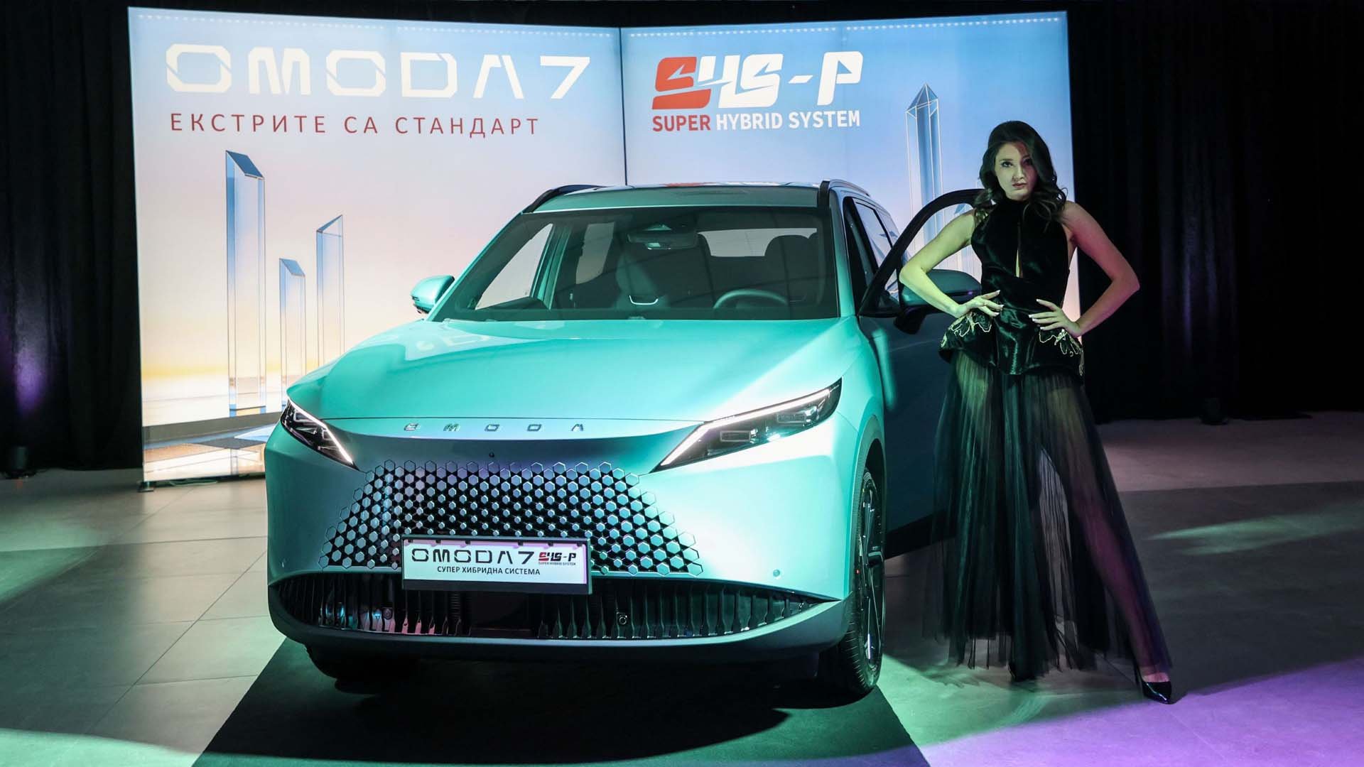 Нов китайски SUV дебютира у нас с автономен пробег до 1200 км