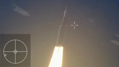 Гледайте на живо: НАСА изстреля хора към Луната (видео)