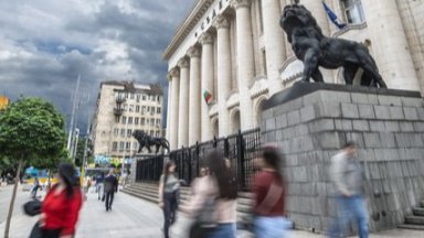 Грабеж на 346 лв. вкара рецидивист за 9 г. в затвора