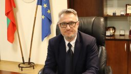 Областният управител на Русе поиска по-ясни насоки от ЦИК за видеонаблюдението на вота