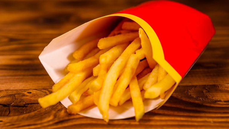 Колко са стрували пържените картофки в своя дебют през 1955 година