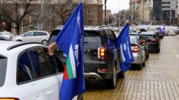 Протестно автошествие в София срещу цените на горивата, планираха да блокират "Орлов мост"