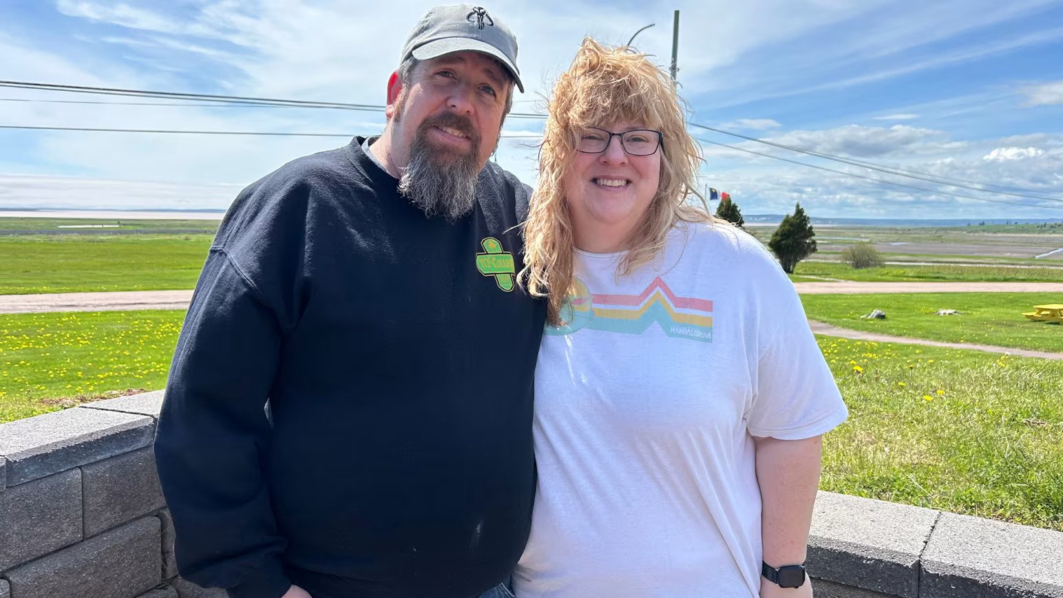 Семейство Робилар се опасява, че ако политическото насилие се засили, може да се превърне в мишена