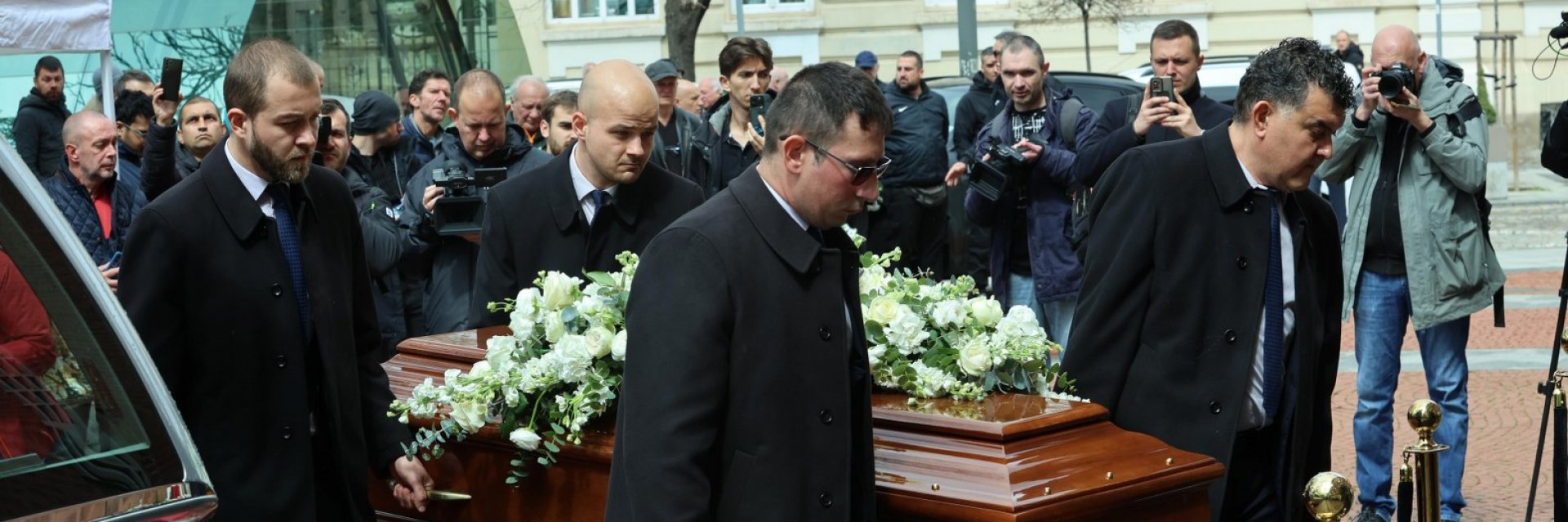 Съотборници и близки се простиха с Борислав Михайлов (снимки)
